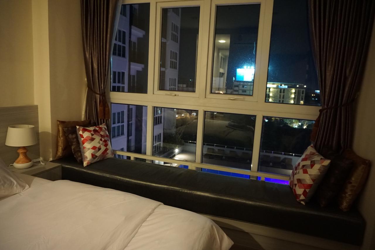 Pool View Room The Prio Chiang Mai Exterior photo